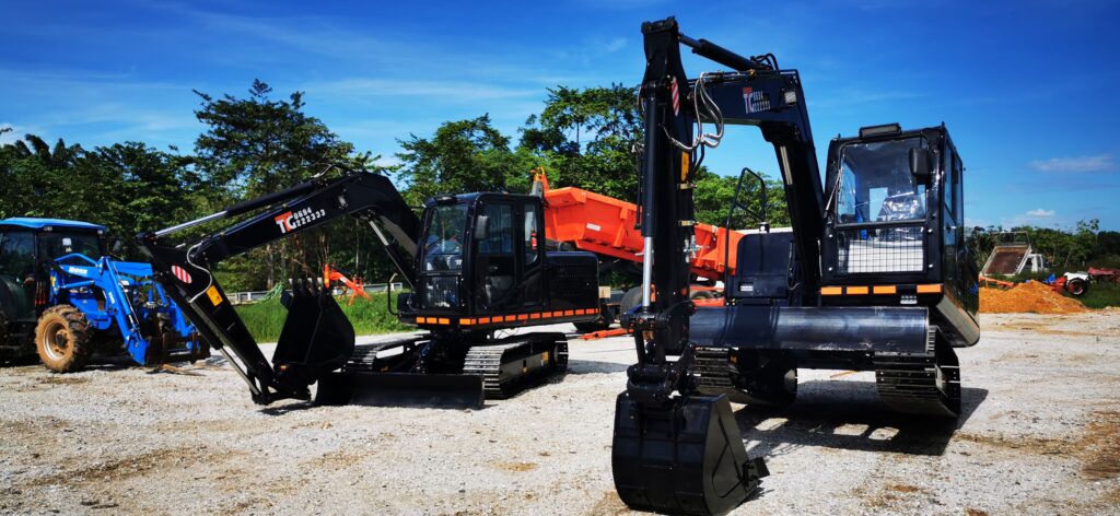 Pelles de 8 tonnes en location chez TTG